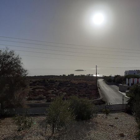 شقة Meltemi 1 Nea Cryssi Akti المظهر الخارجي الصورة